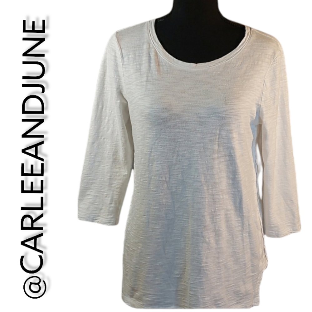 Chicos womens white 3/4 sleeve, tee shirt. Pre-owned, size S. Great condition.